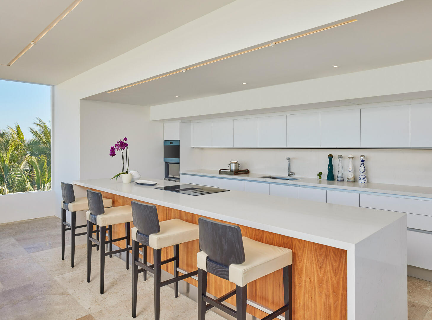 Viceroy 3BR Oceanfront Suite 4