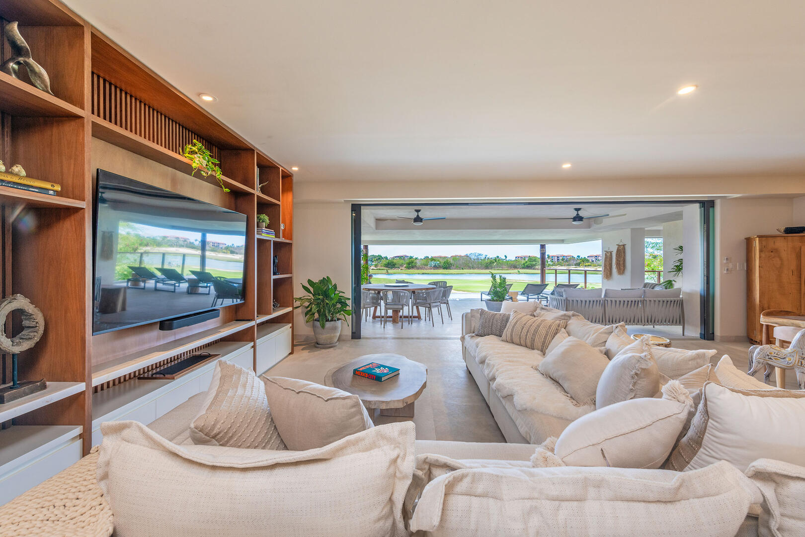 Condo Allegra