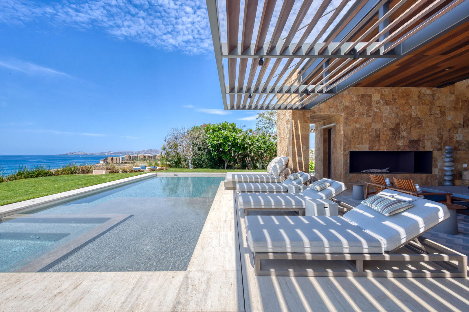 Enclave West #23 | Photo 15