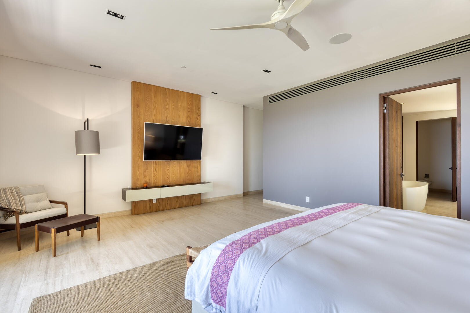 Enclave West #23 | Photo 53