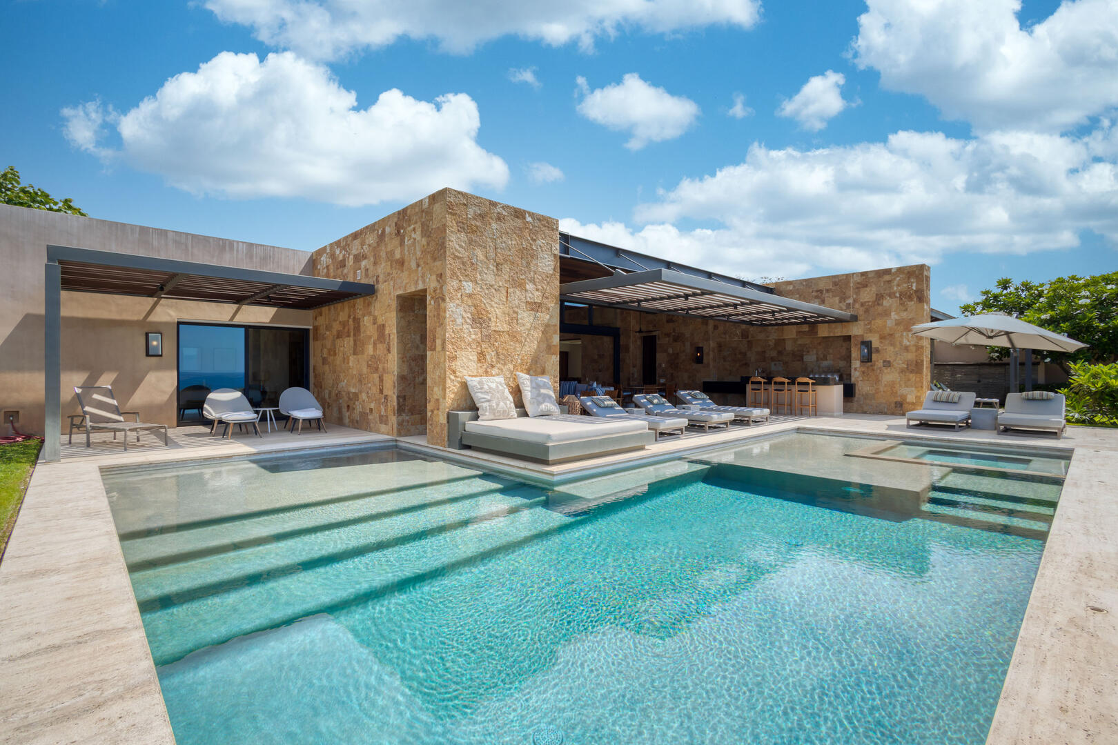 Enclave West #23 | Photo 9