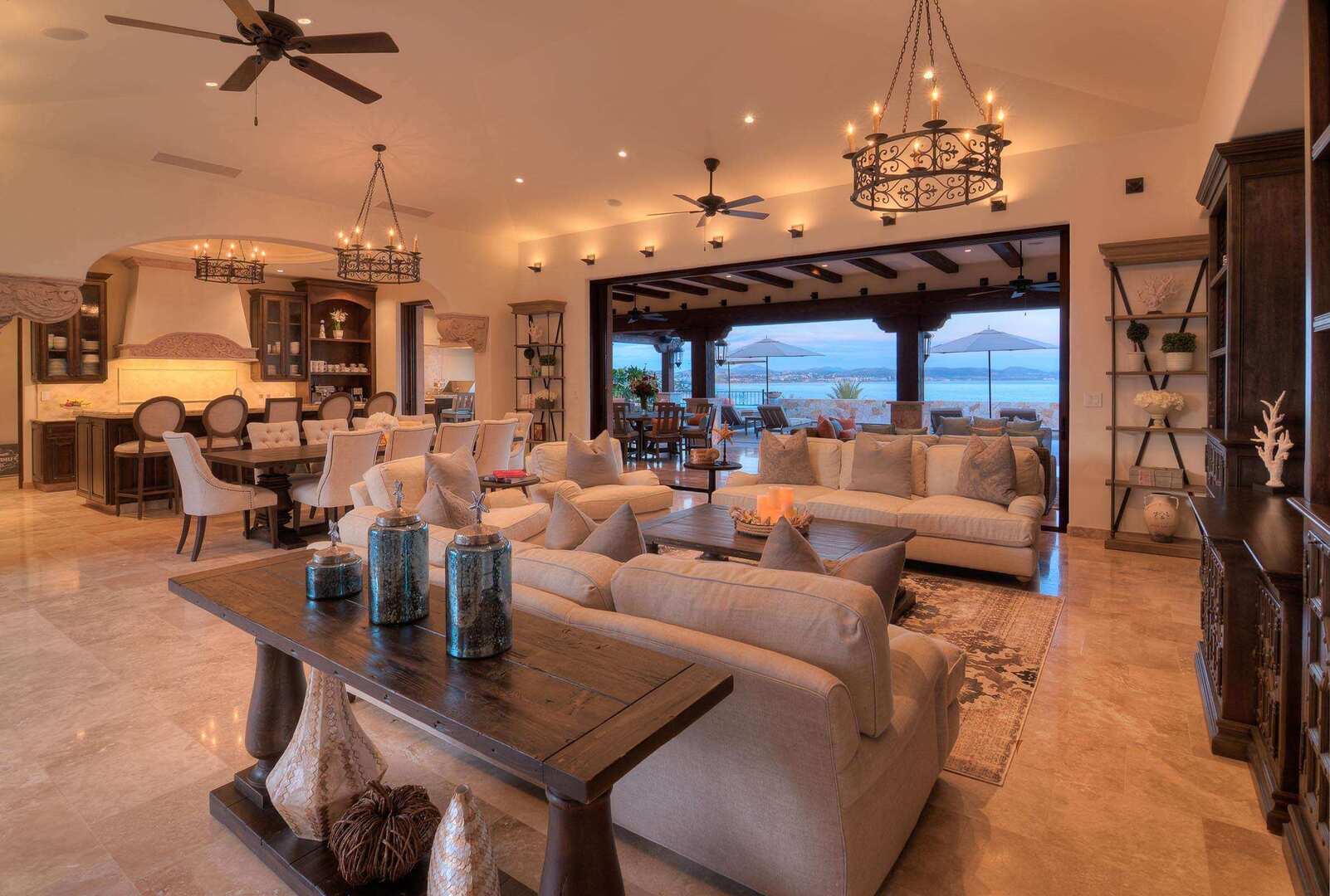 casa_bella_villa_indoors